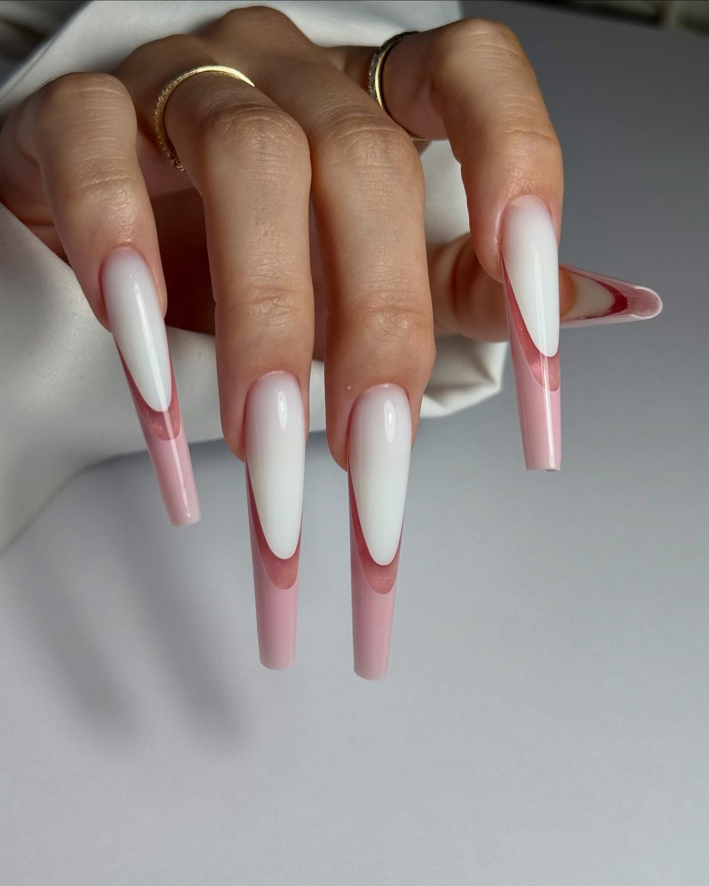 Cursuri-unghii-iasi-curs-de-baza-nivel-3-perfectionare-3.3