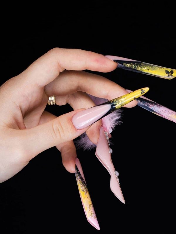 Cursuri-unghii-iasi-Malina-Arusandei-4